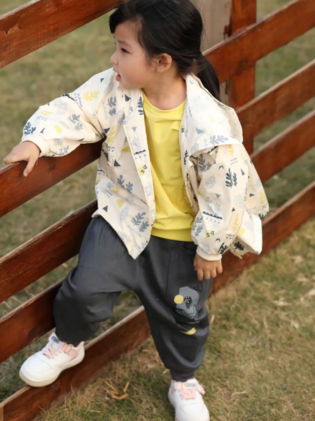 三木比迪童装品牌2022秋季新品图案嘻哈风潮流外套