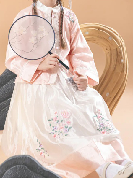 常春藤童装品牌2022夏季中国风刺绣汉元素淑女汉服连衣裙