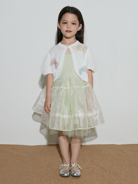 Qimoo童装品牌2022春夏灯笼袖图案小清新外套