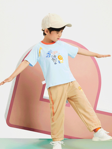 小猪班纳童装品牌2022夏季图案可爱时尚潮流上衣
