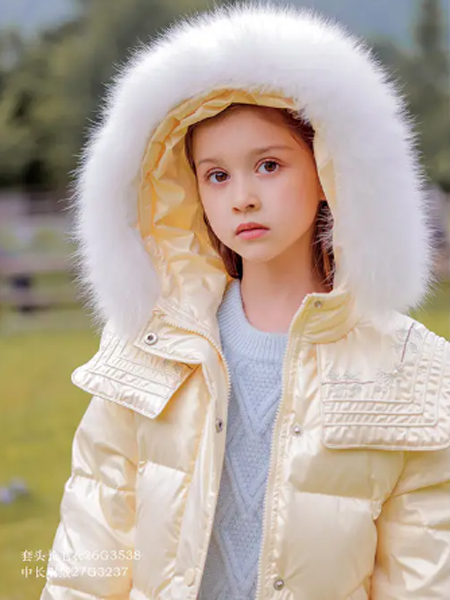 古力家童装品牌2022冬季轻暖羽绒大衣