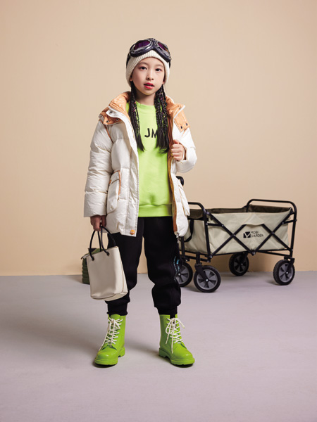 杰米熊童装品牌2022冬季米白色长款外套