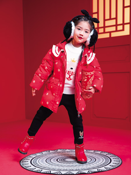 杰米熊童装品牌2022冬季红色时尚感外套