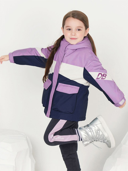 戴维贝拉童装品牌2022冬季拼色羽绒外套