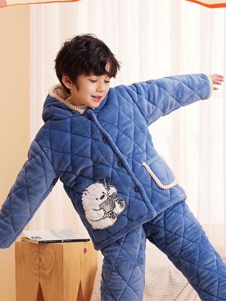 一贝皇城童装品牌2022冬季棉绒居家睡衣