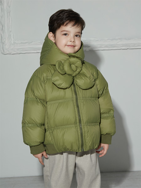 Qimoo婴童服饰2022冬季绿色保暖内胆连帽羽绒