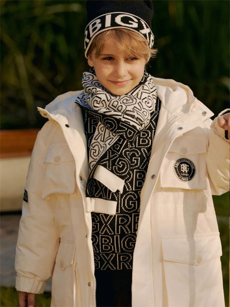 瑞比克童装品牌2022冬季整洁羽绒工装风外套