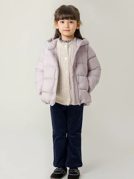 马克珍妮童装品牌2022冬季压褶薄款羽绒外套