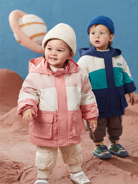 啊咪啦Amila童装品牌2022冬季宽松休闲外套