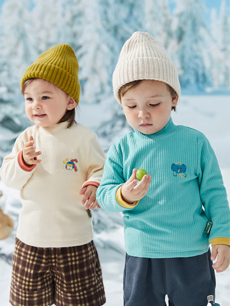 童装品牌2022冬季条纹肌理保暖底衫