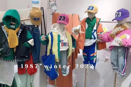 1987°童装品牌店铺展示